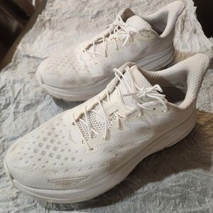 Hoka Clifton 9 Running Shoes